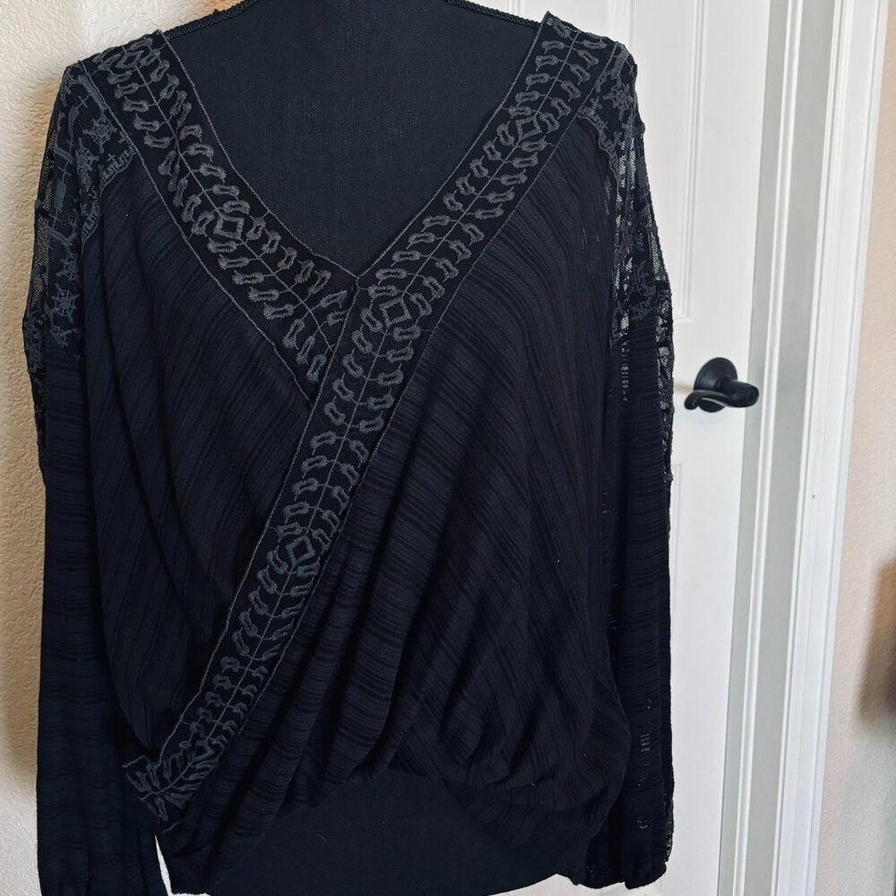 Free people- grey lace v neck long sleeve with open back